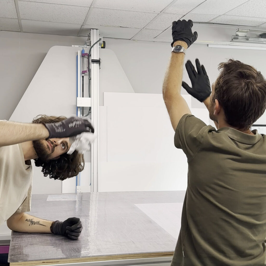 Nous frottons l’invisible pour que le visible soit Art !